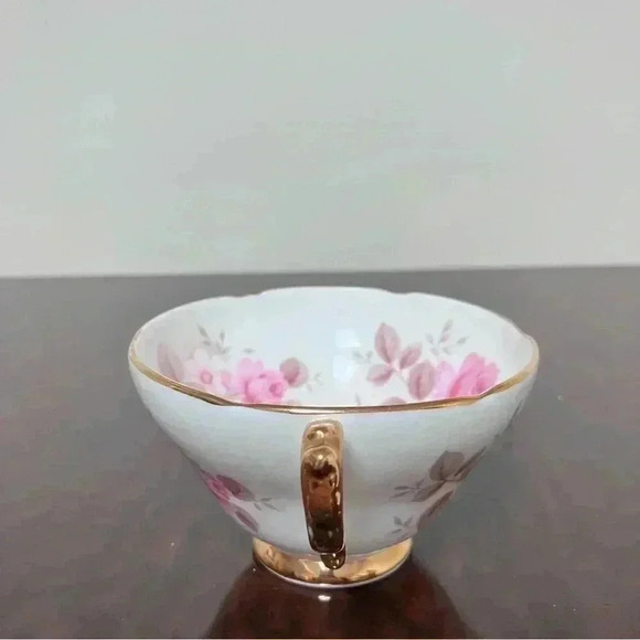 Vintage Grannycore Royal Sutherland England Teacup Pink and White Flowers - Picture 4 of 6